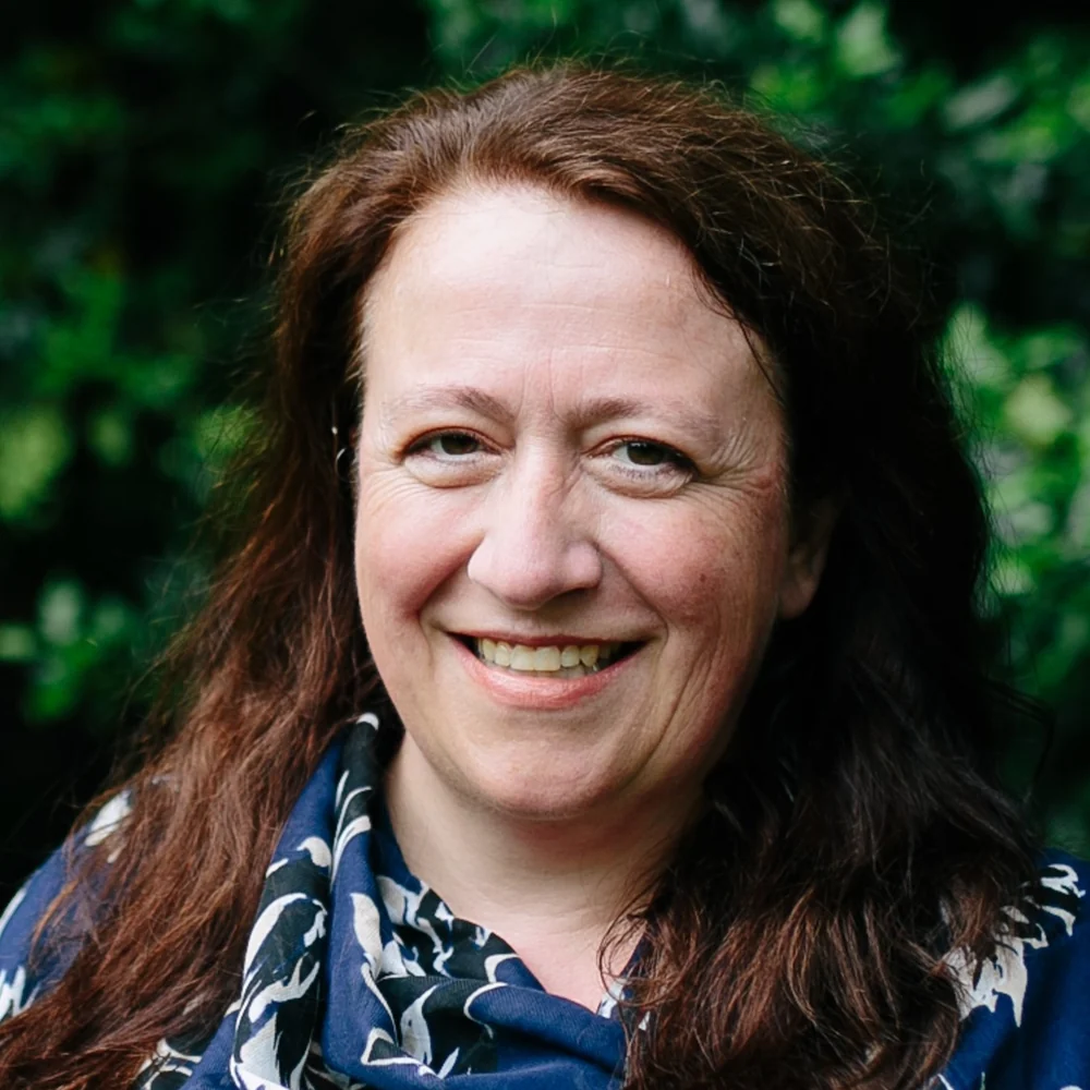 Dr Helen Wright